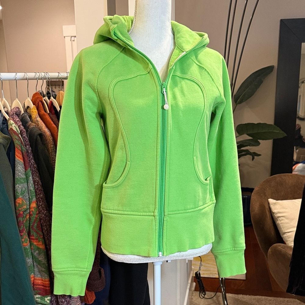 LULULEMON SCUBA HOODIE OLD SCHOOL ERA THICK FLEECE COZY & COLORFUL SIZE 8